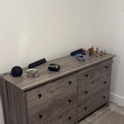 Drawer Dresser