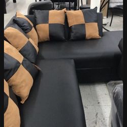 SECTIONAL BLACK ( BRAND New )