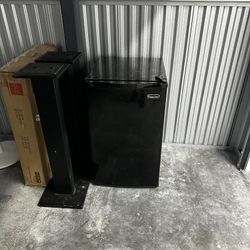 Magic Chef Mini Fridge