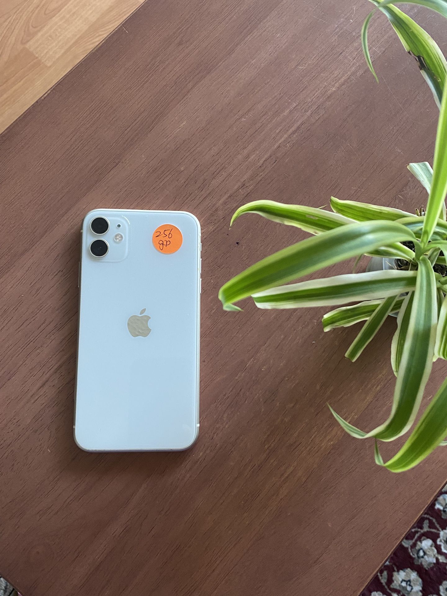 iPhone 11 (256gb) Unlocked White Color