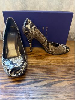 Stuart Weitzman 6.5 Women’s Snake Reptile Peep Toe Pumps Heels Shoes in Box