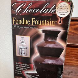 Chocolate Fondue Fountain 