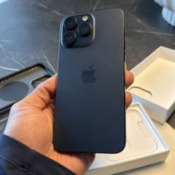 iPhone 15 Pro Max - 512gb (Blue Titanium)