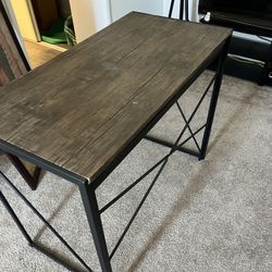 Desk with chair 