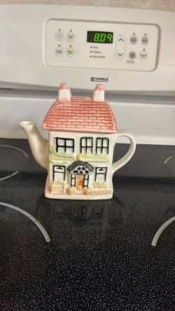 Decorative teapot