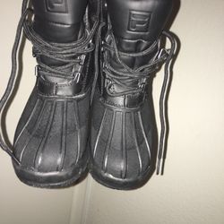 Fila Snow Boot Size 2 Kids