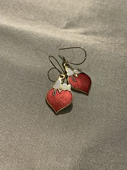 Vintage Cloisonné Enamel Heart Earrings – Gold Tone, 80s/90s