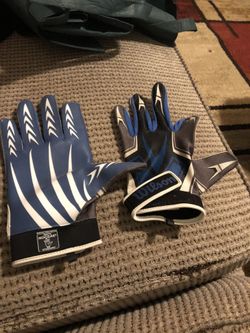 Football gloves