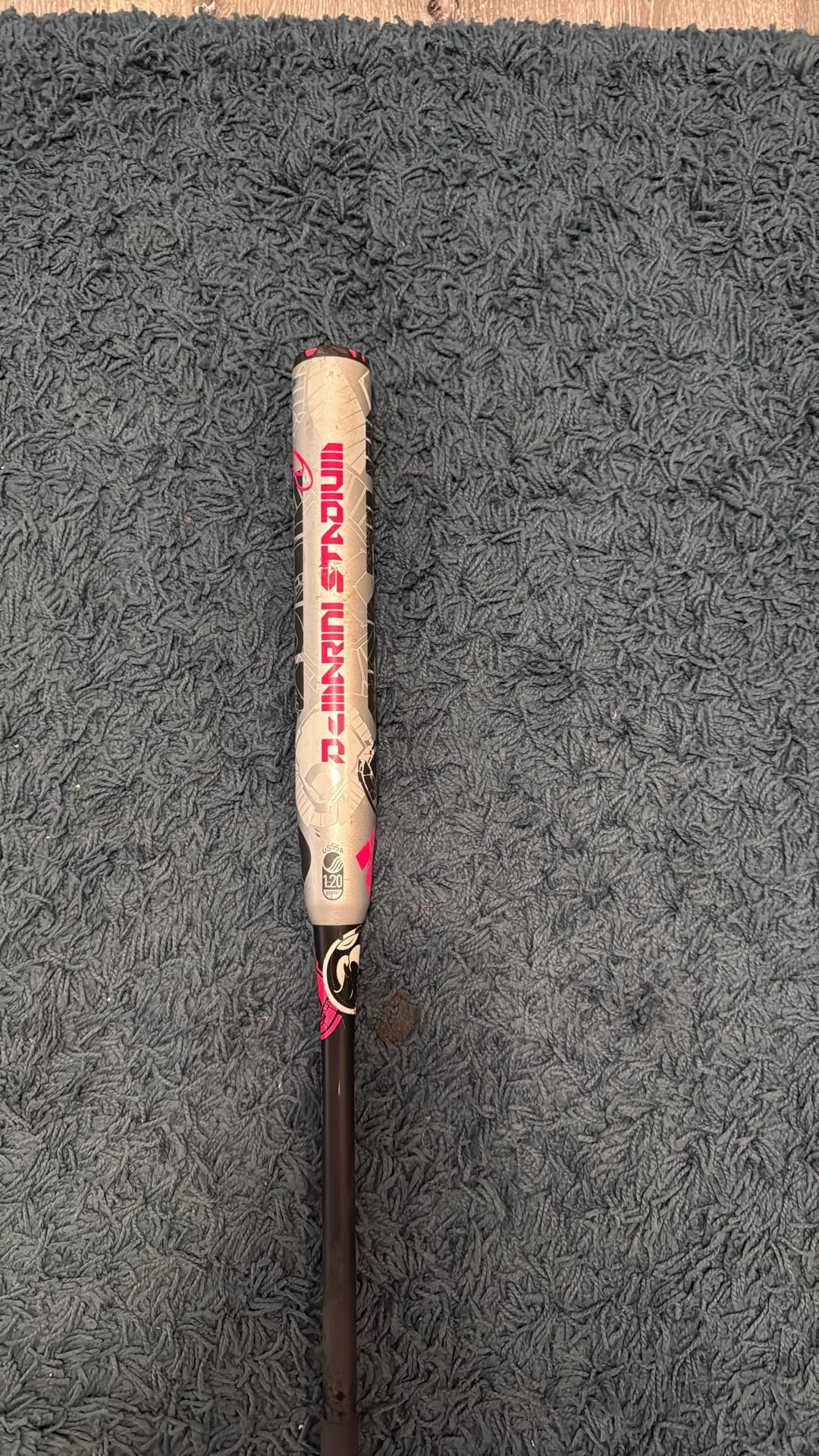 Slow Pitch DeMarini Stadium CL22 - 26oz