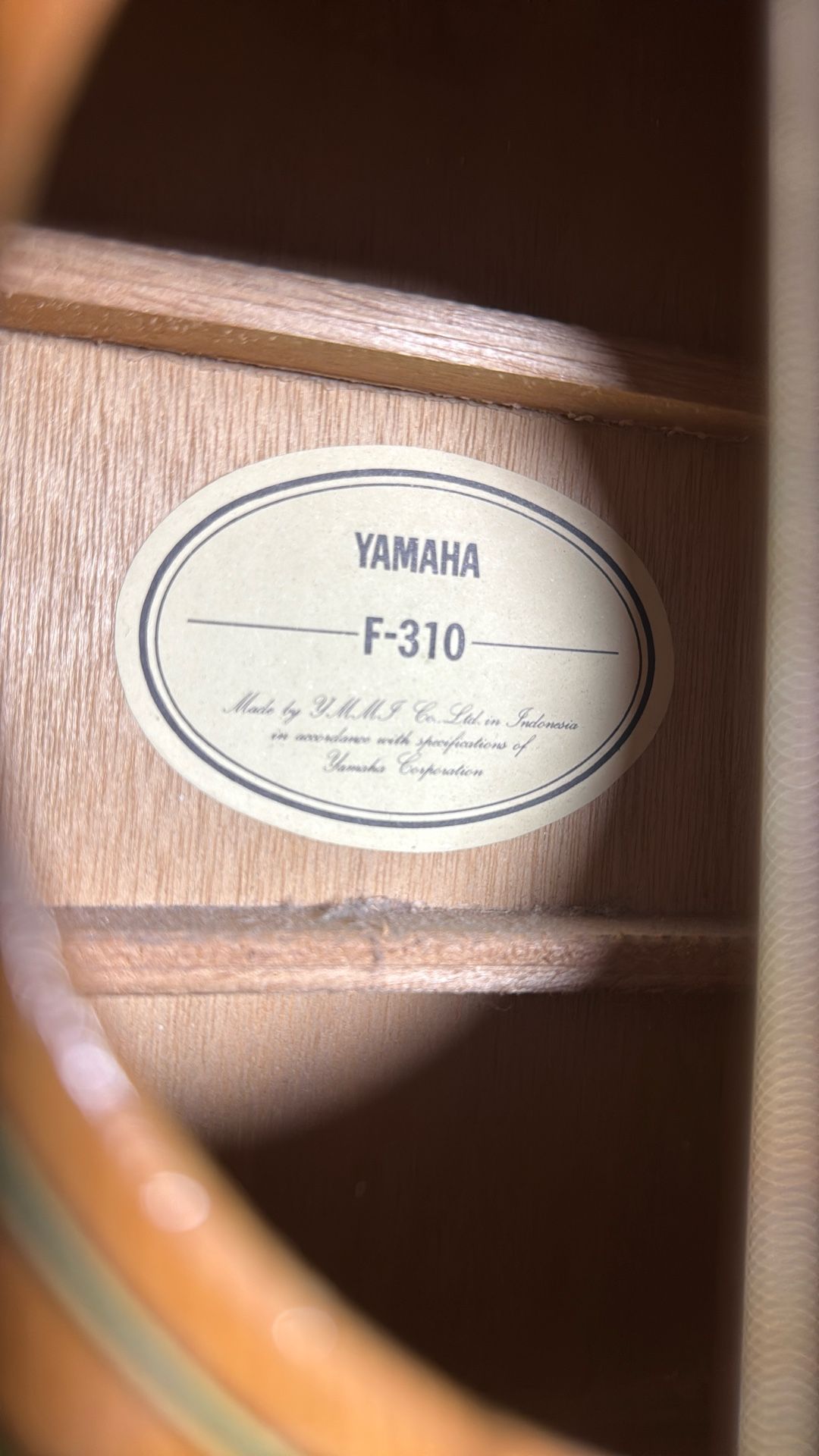 Yamaha Acoustic Guitar