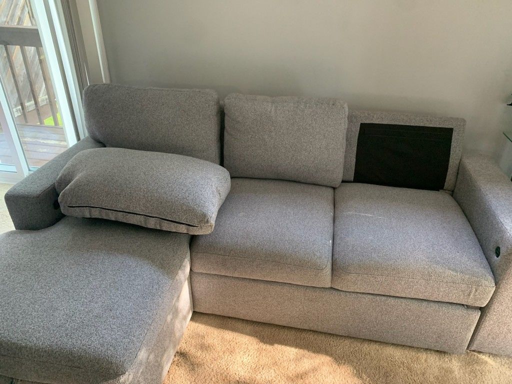 GRAY 2 PIECE SECTIONAL