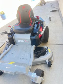 Shop Murray
Cruz XD 50 in. 22.0 HP 724cc EXi2200 Series Briggs and Stratton Engine Dual Hydrostatic Drive Gas Zero Turn Mower
Questions &