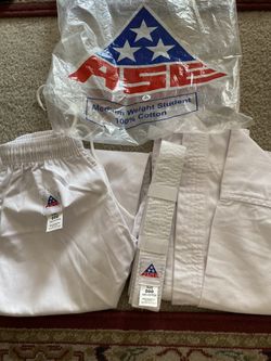 New martial art Gi Karate Size Weight medium 100o/oCotton $20 deliver available