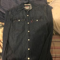 Levis shirt for sale