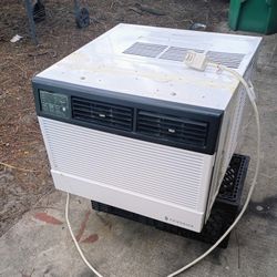 15000 btu Window and wall ac 