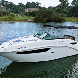 2015/16 Sea Ray 260 Sundancer 