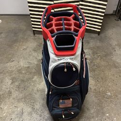 Sun Mountain C130 Golf Bag in Great Condition 