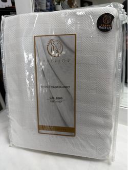 Superior basket weave blanket, Cali King 100% cotton 108x100 NEW