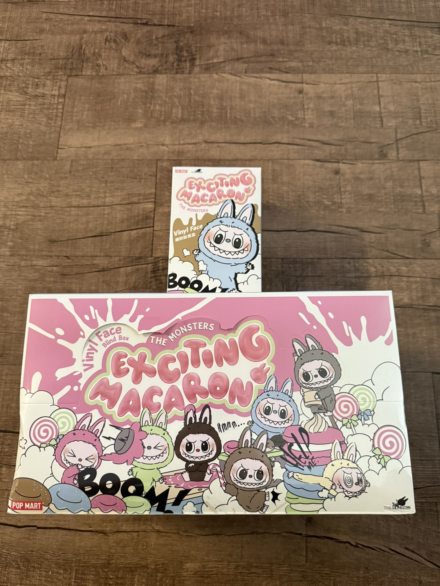 Pop Mart Labubu Tasty Macaron Case + Blind Box