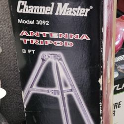 Channel Master 3 foot Tripod Model 3092