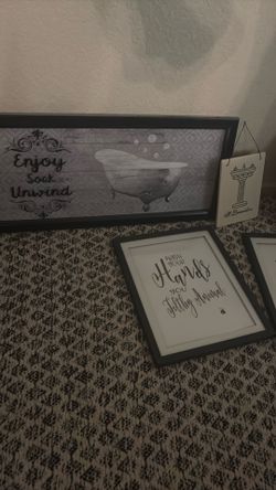 Bathroom Decor Photos