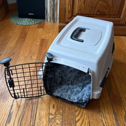 Dog/Cat Carry Kennel