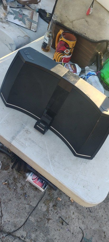 Kicker Bluetooth Speaker
