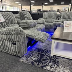 Recliner Sofa & Loveseat w/Bluetooth Speaker. 🚚WE DELIVER🚚