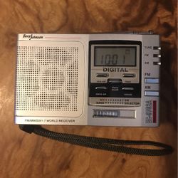 Borg Johnson 9 Band Radio
