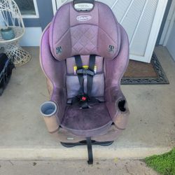 Graco Convertible car seat !