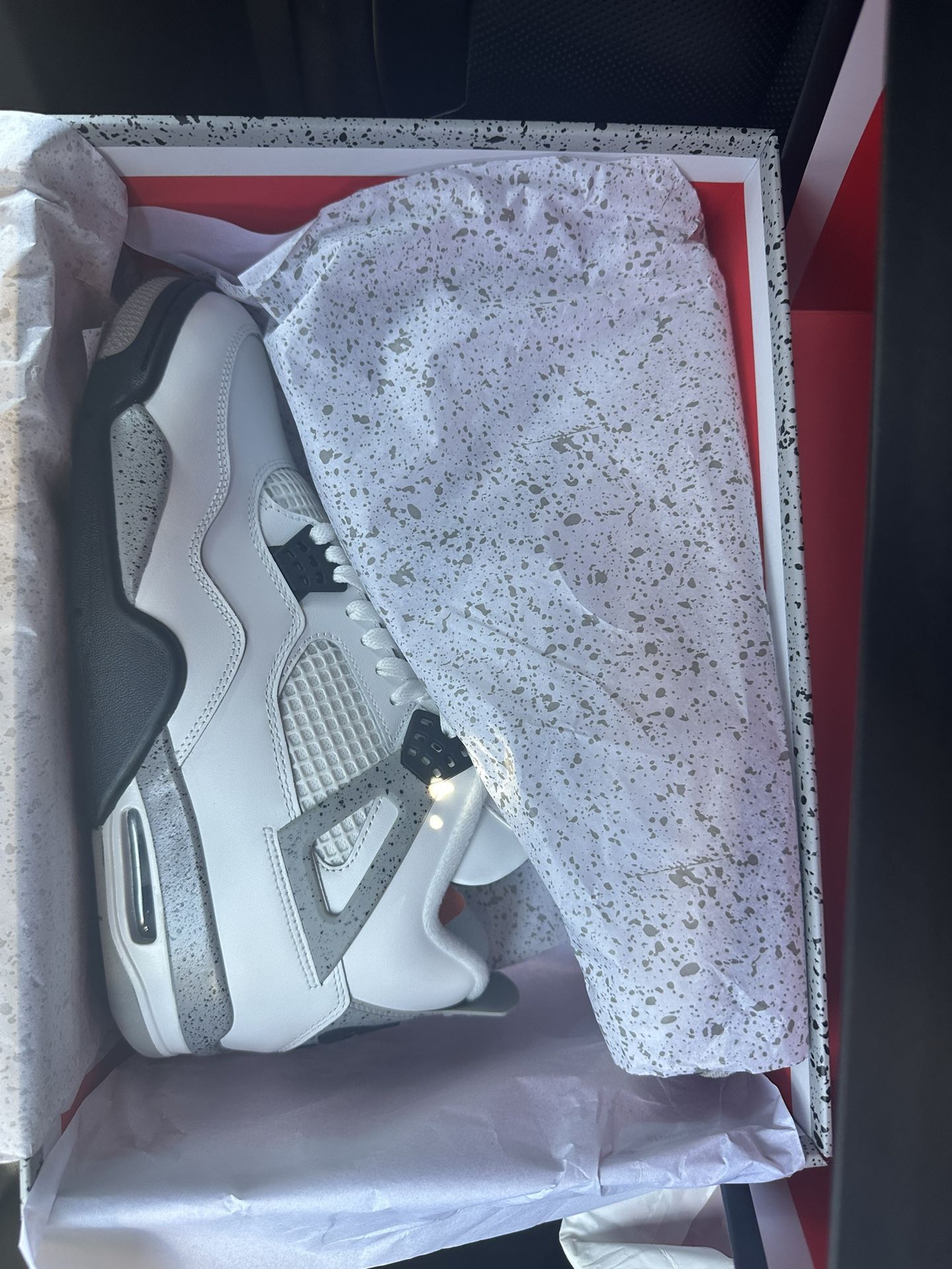 Jordan 4 Cement