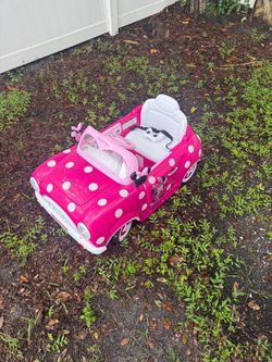 Disney Minnie Mouse Kids Ride-On Electric Car