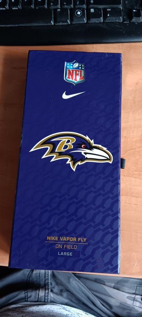 Size Large Baltimore Ravens Football Gloves