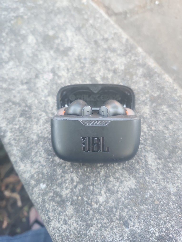 JBL Earbuds