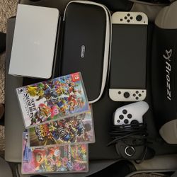 Nintendo Switch OLED + 3games, Controller, Carrying Case, And Screen Protector