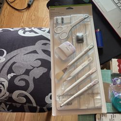 Cricut Essential Tool Set 