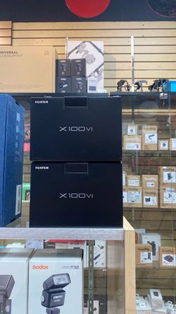 Fujifilm X100VI. Black