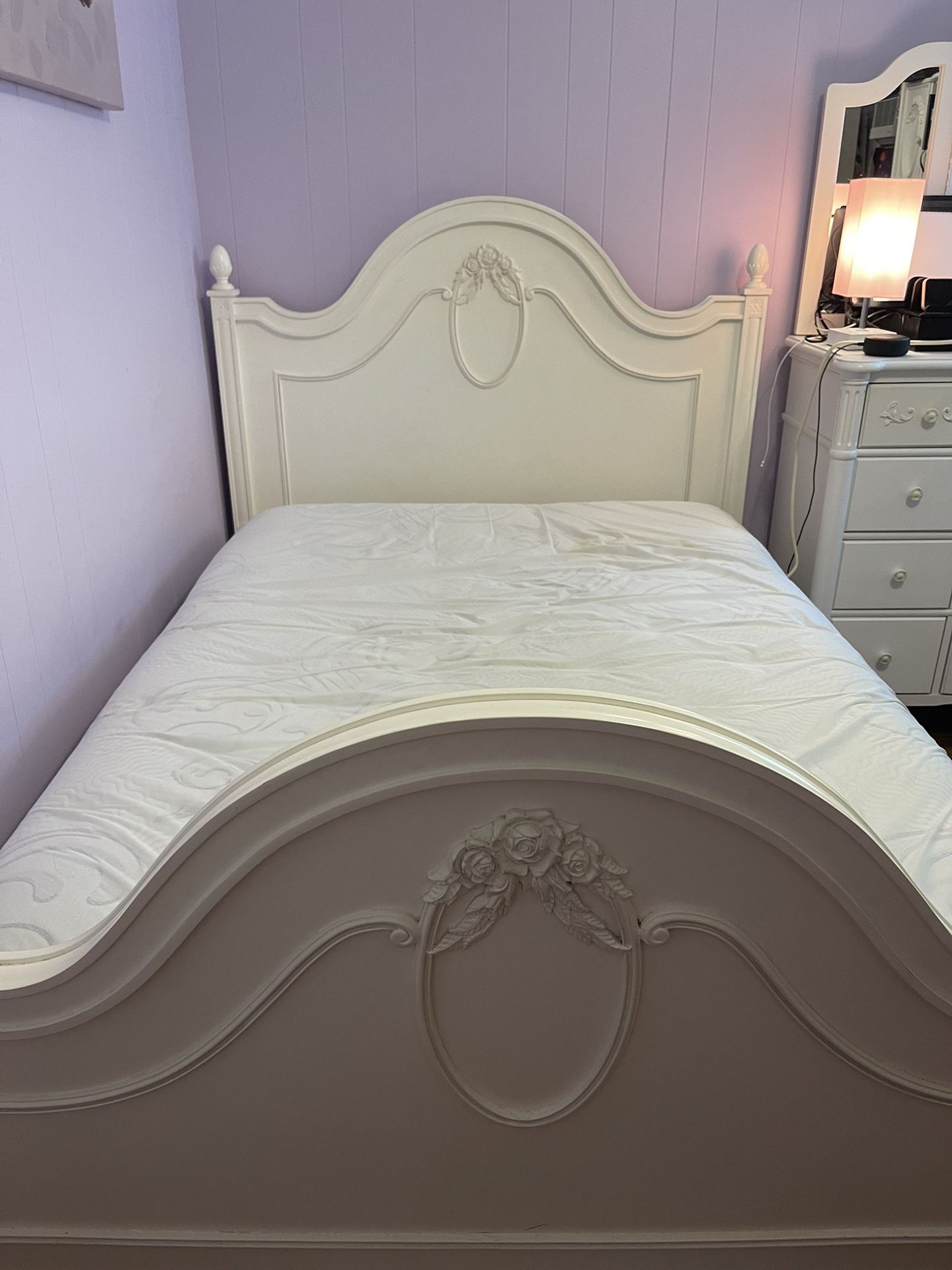 Stanley Furniture White Bedroom Set for Girls