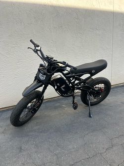 Ghost Cat F3X Pro (200 miles)