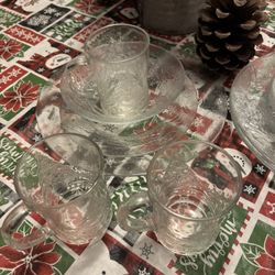Christmas Plates Set