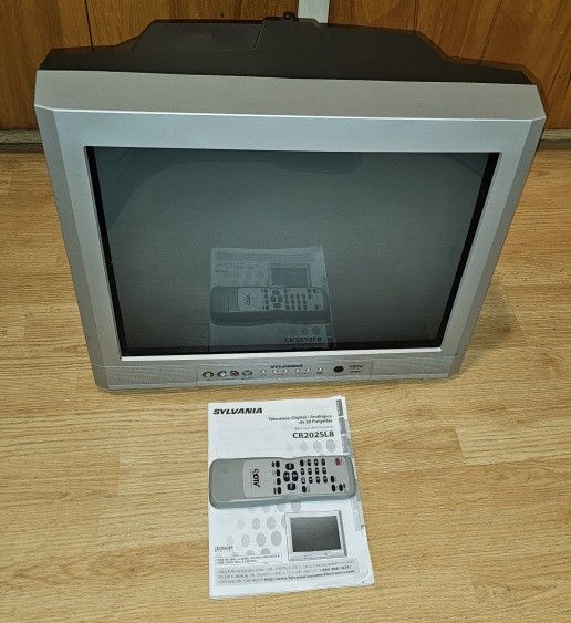 SYLVANIA 20 inch TV Flat CR202SL8 w/Remote & Instructions CRT