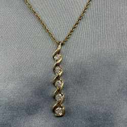 Diamond Pendant 14 K Gold Necklace 