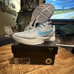 Kobe 6 Caitlin Clark Size 10