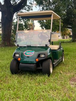 Gater Green Yamaha Golf cart