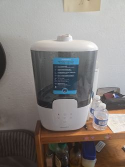 Homedics Warm & Cool Ultrasonic Humidifier with UV-C