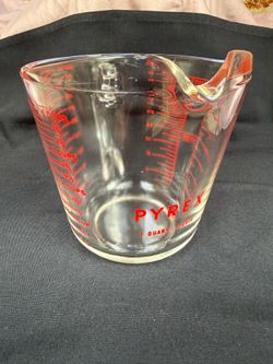 Vintage Pyrex 1-Quart Glass Measuring Cup – Red Letters