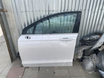 2013-2019 Ford Fusion Left Front Door