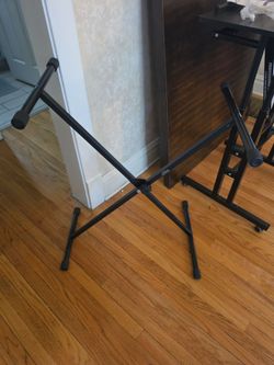 Edison Professional KS-11 Adjustable Keyboard Stand — Like New