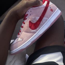 Nike Dunk Sb Strange Love      Feel Free To Offer