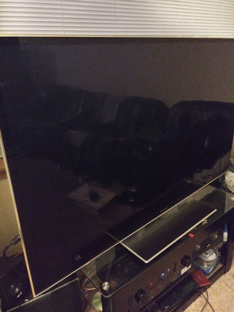 55 Panasonic Viera TCP55GT50 3D SMART High-End Plasma Tv